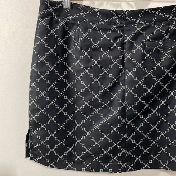 Aspire Dri-Logic Black & White Caviar Print Golf Skort 10 - Picture 5 of 11